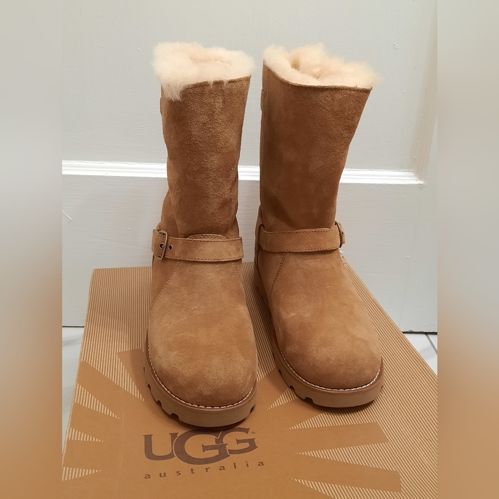 UGG NOIRA SHEEPSKIN BOOTS, NEW IN BOX!Women's Size 7